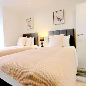 birmingham-necairport-interchange-shortstay-homebase.hotelsin-nottingham.com/
